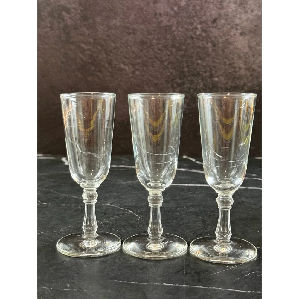 VTG Set of 3 Clear Glass Cordial Sherry Apertif Glasses 4in Tall X 1 3/8in Wide